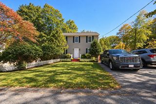 10 Watch St, Leicester, MA 01542