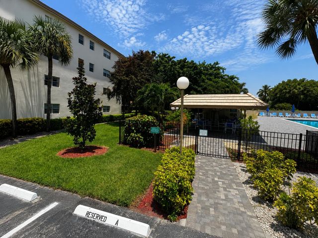 1901 Bermuda Circle F2, Coconut Creek, FL 33066