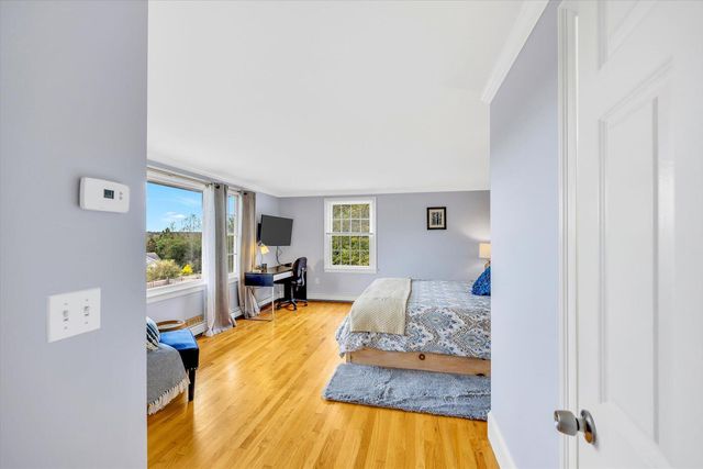 6 Professional Heights Road 1, Truro, MA 02666