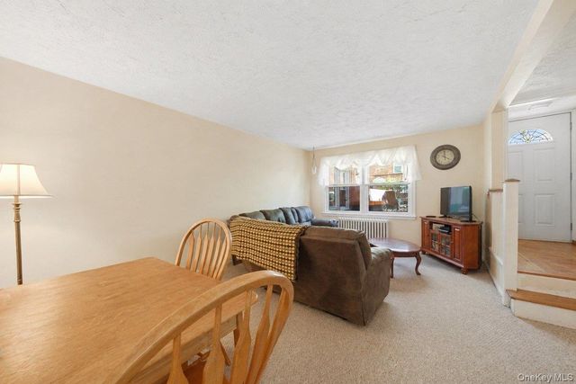 107 Hilltop Acres 107, Yonkers, NY 10704