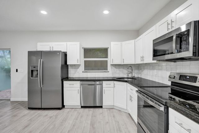 1035 NW 2ND Avenue, Fort Lauderdale, FL 33311