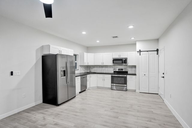 1035 NW 2ND Avenue, Fort Lauderdale, FL 33311