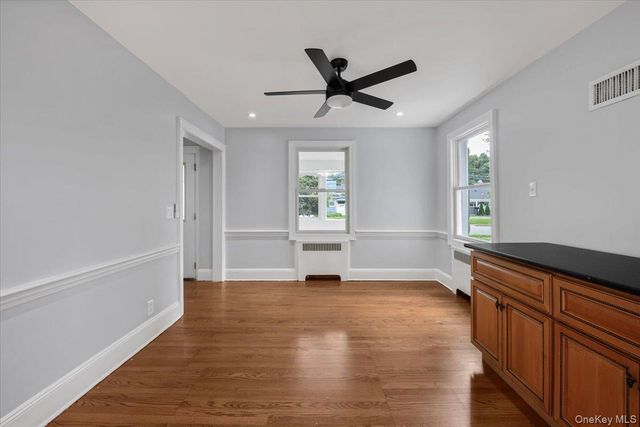 336 W Seaman Avenue, Freeport, NY 11520