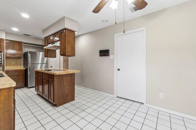 25507 Cottage Hill Lane, Spring, TX 77373