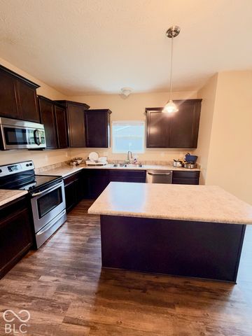 3832 Boundary Bay Drive, Indianapolis, IN 46217