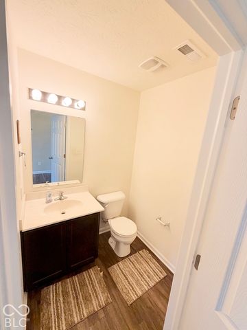 3832 Boundary Bay Drive, Indianapolis, IN 46217