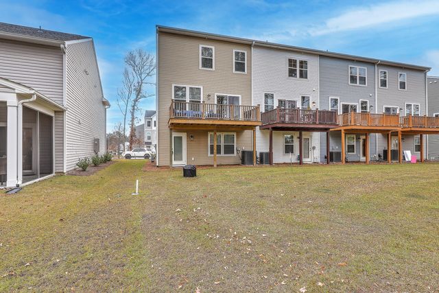 1045 Old Cypress Run, Hanahan, SC 29410