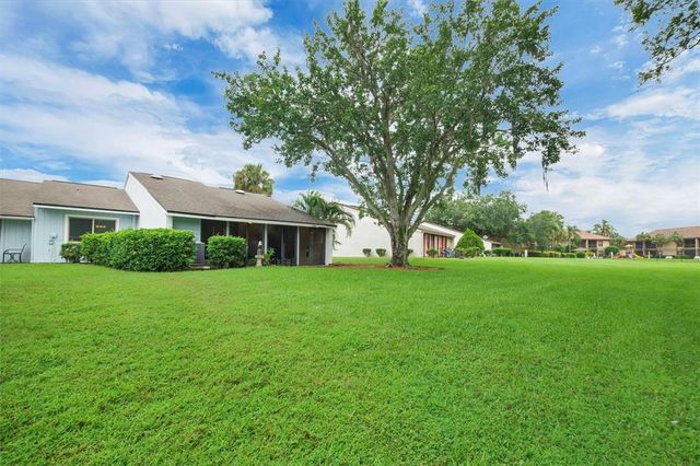 455 PRESTWICK PLACE 455, Kissimmee, FL 34759