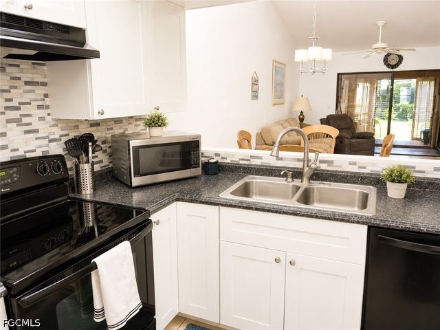 11901 Caraway LN 104, Fort Myers, FL 33908