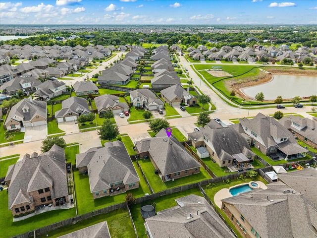 422 Stockport Drive, League City, TX 77573