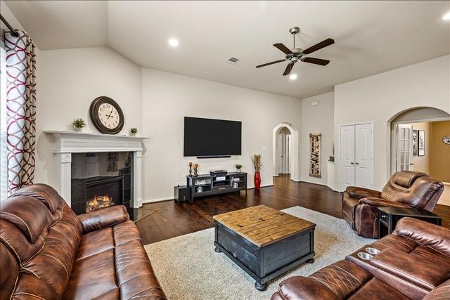 422 Stockport Drive, League City, TX 77573