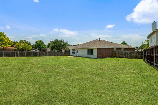 1448 Ridgecrest Drive, Little Elm, TX 75068