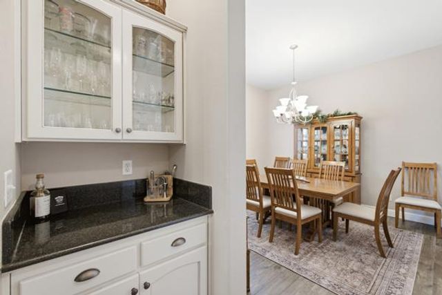 1697 N Jasmine Avenue, Clovis, CA 93619