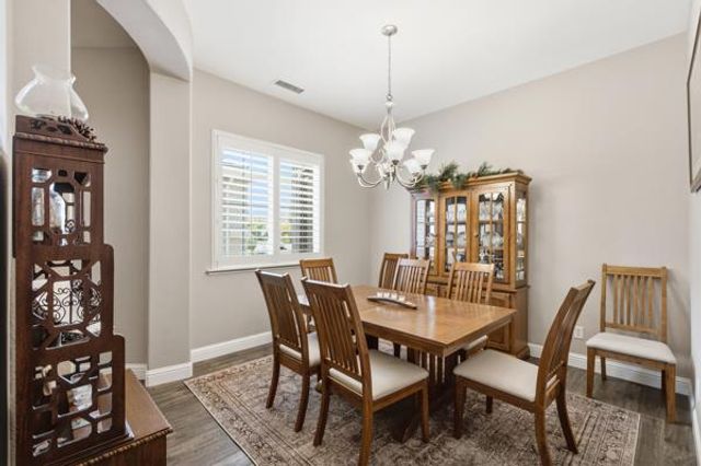 1697 N Jasmine Avenue, Clovis, CA 93619