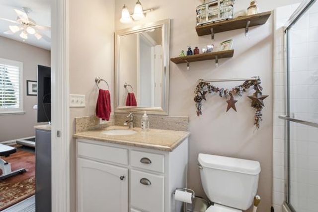 1697 N Jasmine Avenue, Clovis, CA 93619