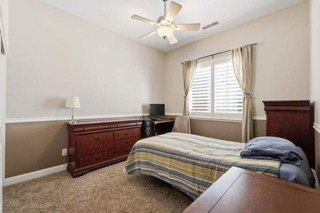 1697 N Jasmine Avenue, Clovis, CA 93619