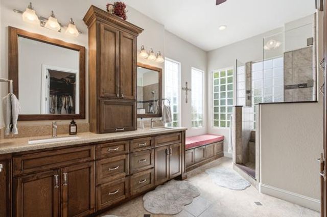 1697 N Jasmine Avenue, Clovis, CA 93619