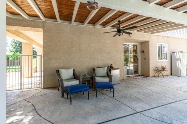 1697 N Jasmine Avenue, Clovis, CA 93619