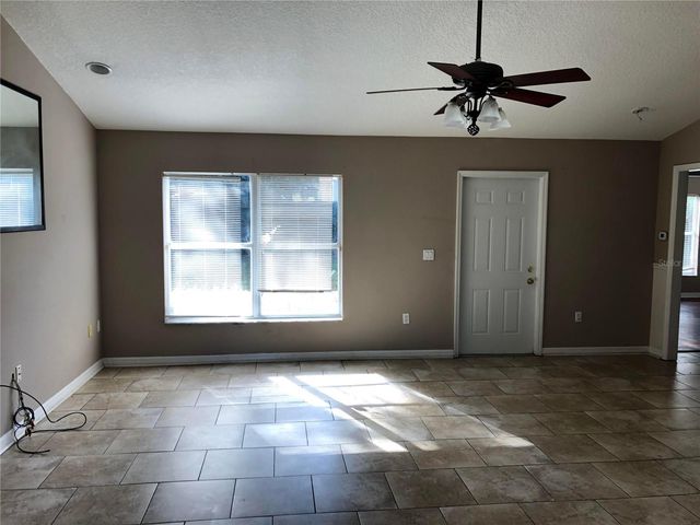 616 E 1ST STREET, Apopka, FL 32703