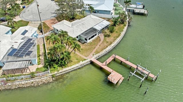 7998 1ST AVENUE S, St Petersburg, FL 33707