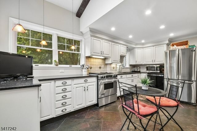 20 EUCLID AVENUE, Maplewood Twp., NJ 07040