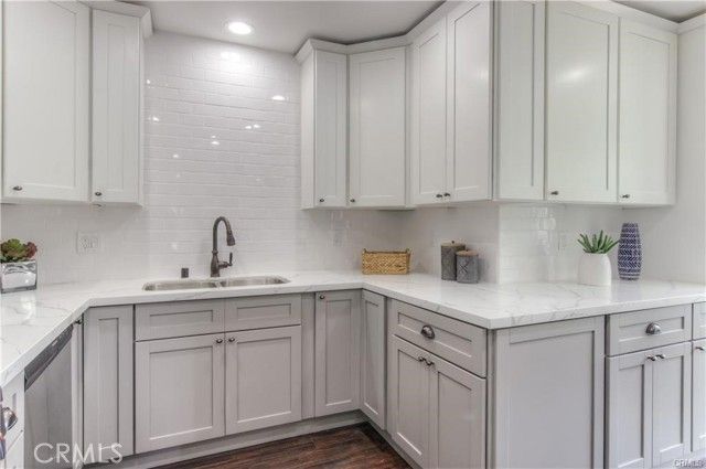 1925 N Screenland Drive, Burbank, CA 91505