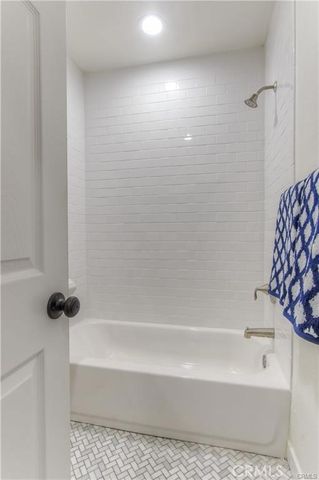 1925 N Screenland Drive, Burbank, CA 91505