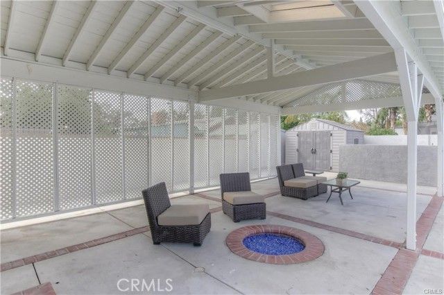 1925 N Screenland Drive, Burbank, CA 91505