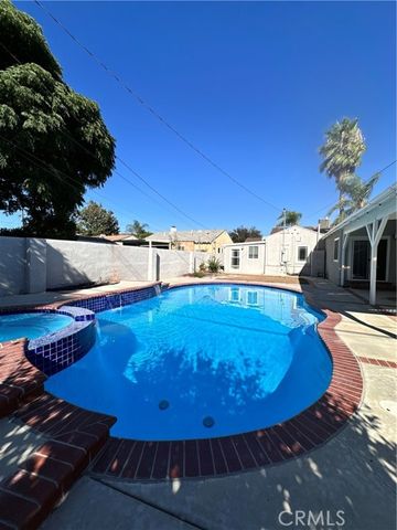 1925 N Screenland Drive, Burbank, CA 91505