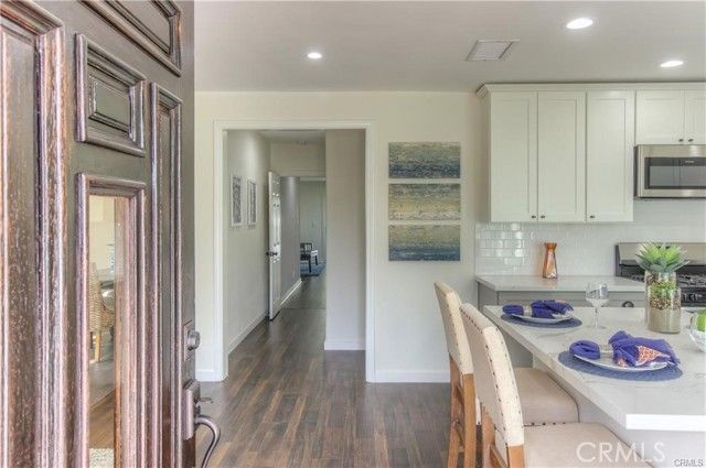 1925 N Screenland Drive, Burbank, CA 91505