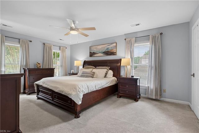 2105 Lords LNDG, Virginia Beach, VA 23454