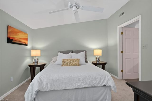 2105 Lords LNDG, Virginia Beach, VA 23454