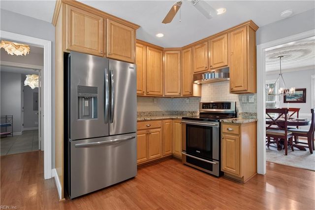 2105 Lords LNDG, Virginia Beach, VA 23454