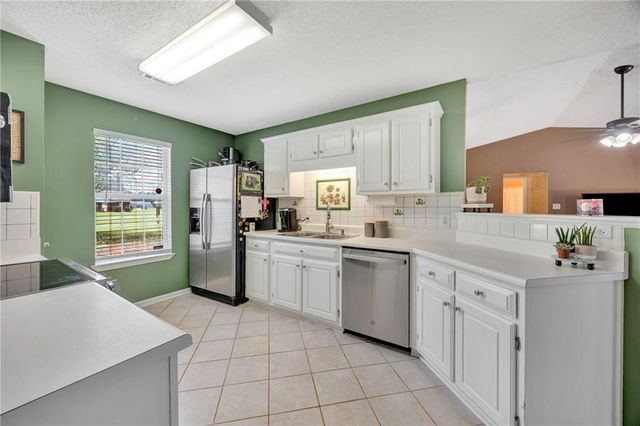 88 Snapping Shoals Road, Mcdonough, GA 30252
