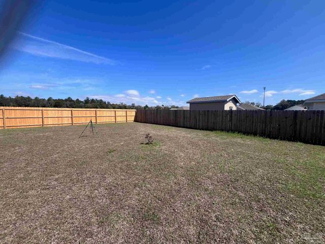 6249 Firefly Dr, Milton, FL 32583