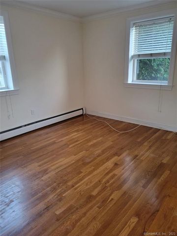 391 Reef Road 3A, Fairfield, CT 06824