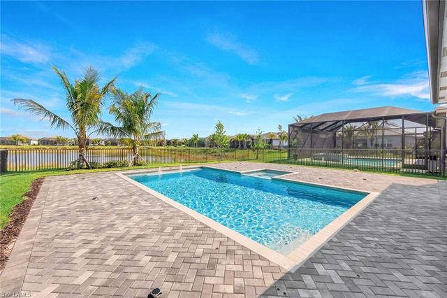 12243 Lotus AVE, Naples, FL 34120