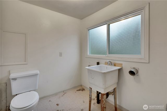 4054 S G Street, Tacoma, WA 98418