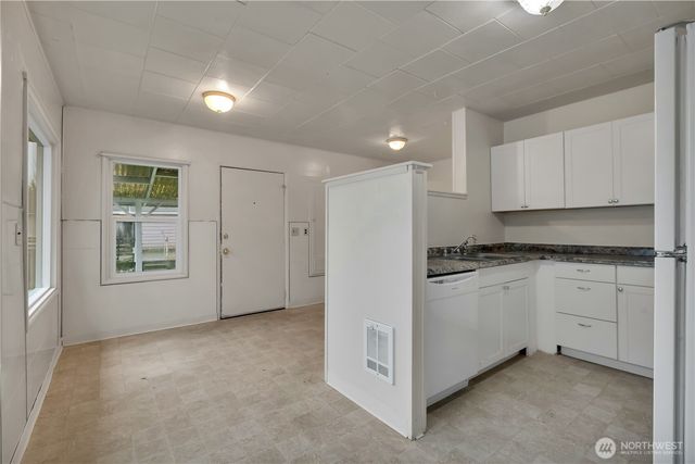 4054 S G Street, Tacoma, WA 98418