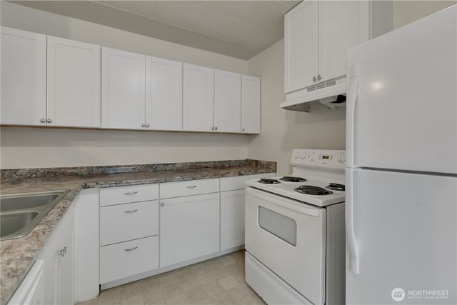 4054 S G Street, Tacoma, WA 98418