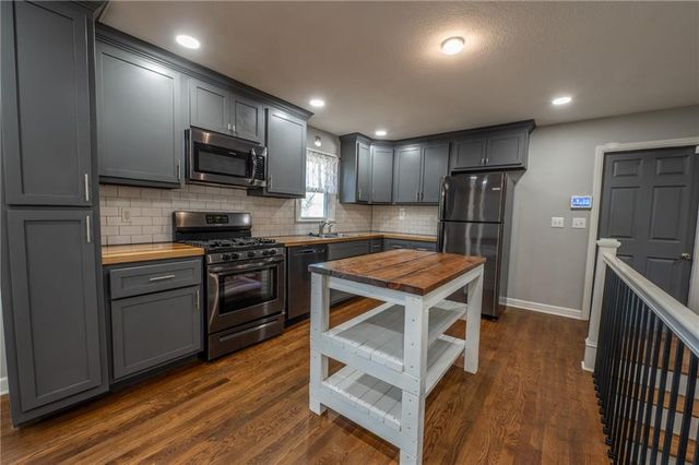 1008 3rd Street, Camden Point, MO 64018