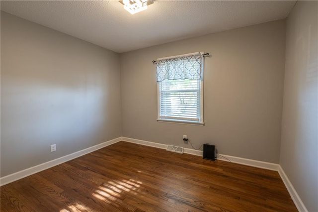 1008 3rd Street, Camden Point, MO 64018