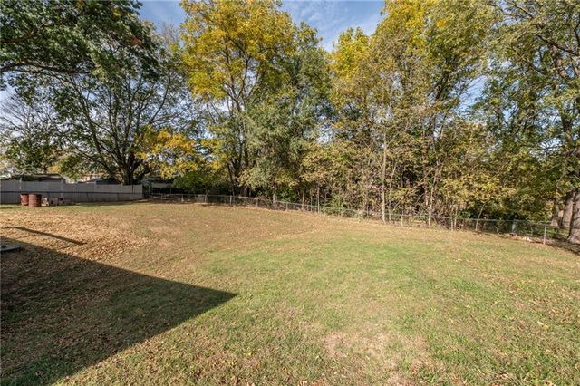 1008 3rd Street, Camden Point, MO 64018