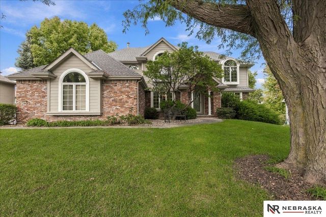 16512 Mason Street, Omaha, NE 68118