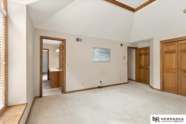 16512 Mason Street, Omaha, NE 68118