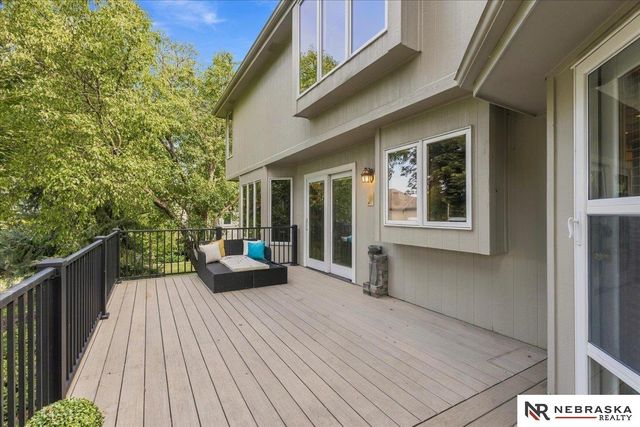 16512 Mason Street, Omaha, NE 68118