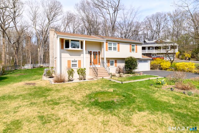 43 Hidden Brook Drive, Stamford, CT 06907