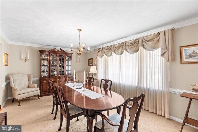 1240 GARRISON DR, York, PA 17404