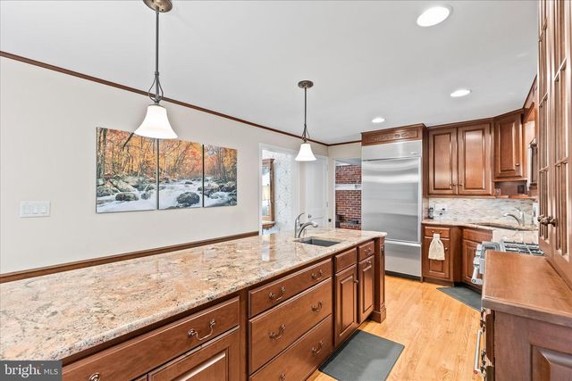 1240 GARRISON DR, York, PA 17404