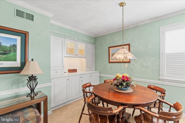 1240 GARRISON DR, York, PA 17404